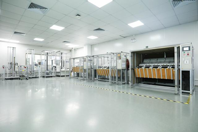 iQOO 3硬核跨界 从旗舰性能到“超级刹车片”的极限挑战